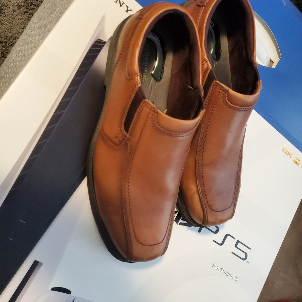 Florsheim tan dress shoes